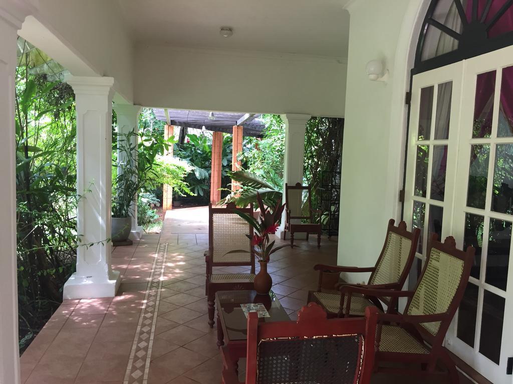 The Villa Green Inn Negombo Exterior photo